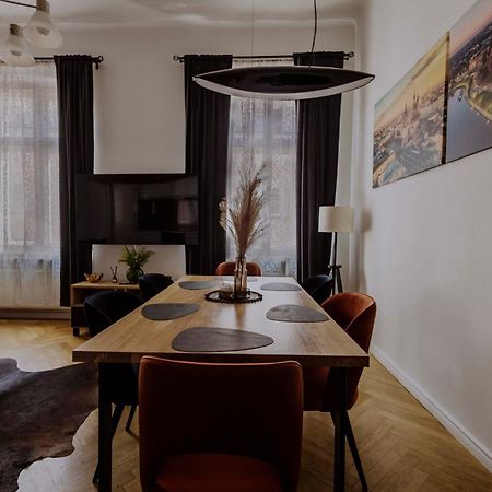 Golden Pearl - Main Square, 100 Sqm, 4 Rooms Cracovia Esterno foto