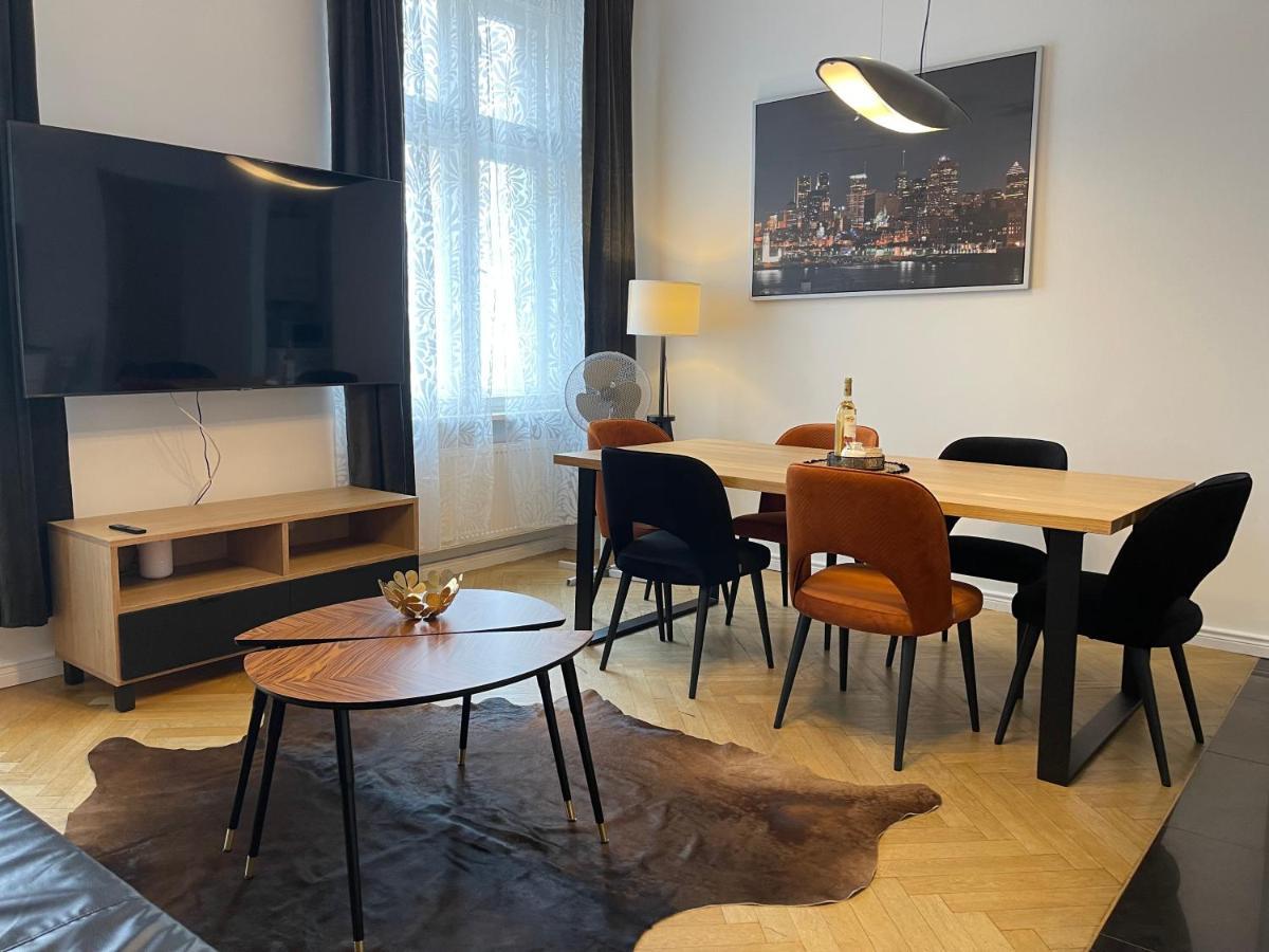 Golden Pearl - Main Square, 100 Sqm, 4 Rooms Cracovia Esterno foto