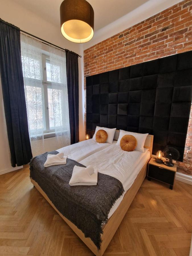 Golden Pearl - Main Square, 100 Sqm, 4 Rooms Cracovia Esterno foto