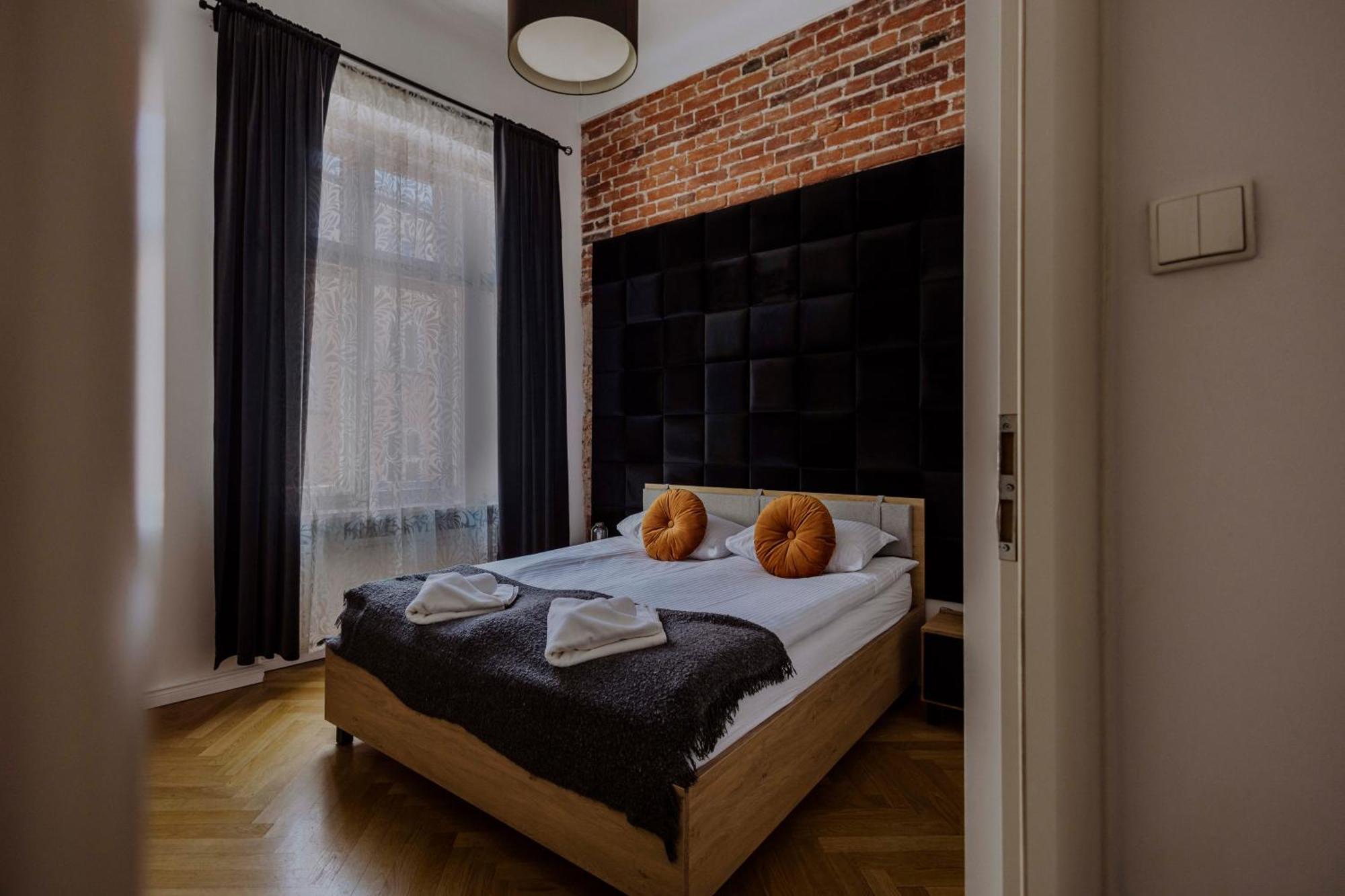 Golden Pearl - Main Square, 100 Sqm, 4 Rooms Cracovia Esterno foto