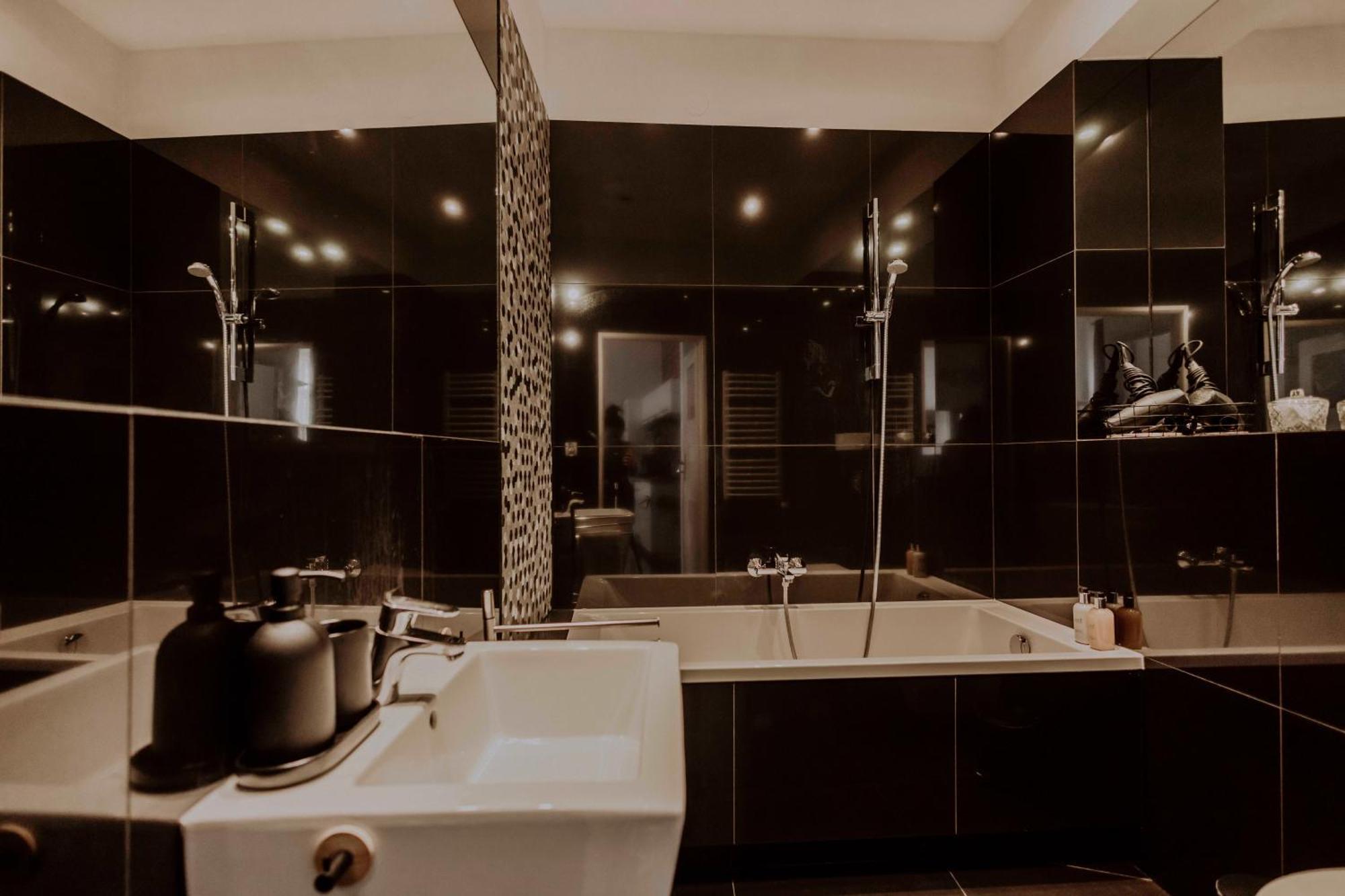 Golden Pearl - Main Square, 100 Sqm, 4 Rooms Cracovia Esterno foto